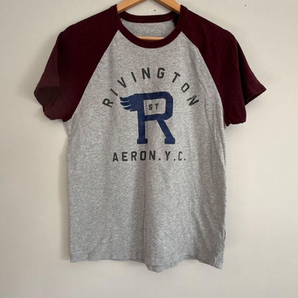 Aeropostale y2k vintage look mens t shirt size medium‎ graphic gray